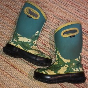 Toddler Bogs, size 10 - winter boots